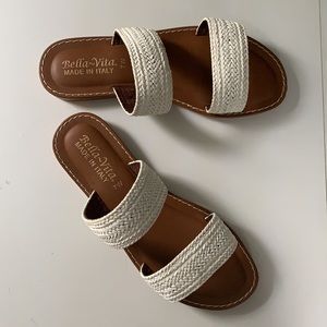 NWOT Women’s woven strap slip on sandals 7W